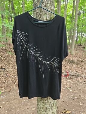 Embellished Black Short Sleeve Tee with Feather Crystal Detail